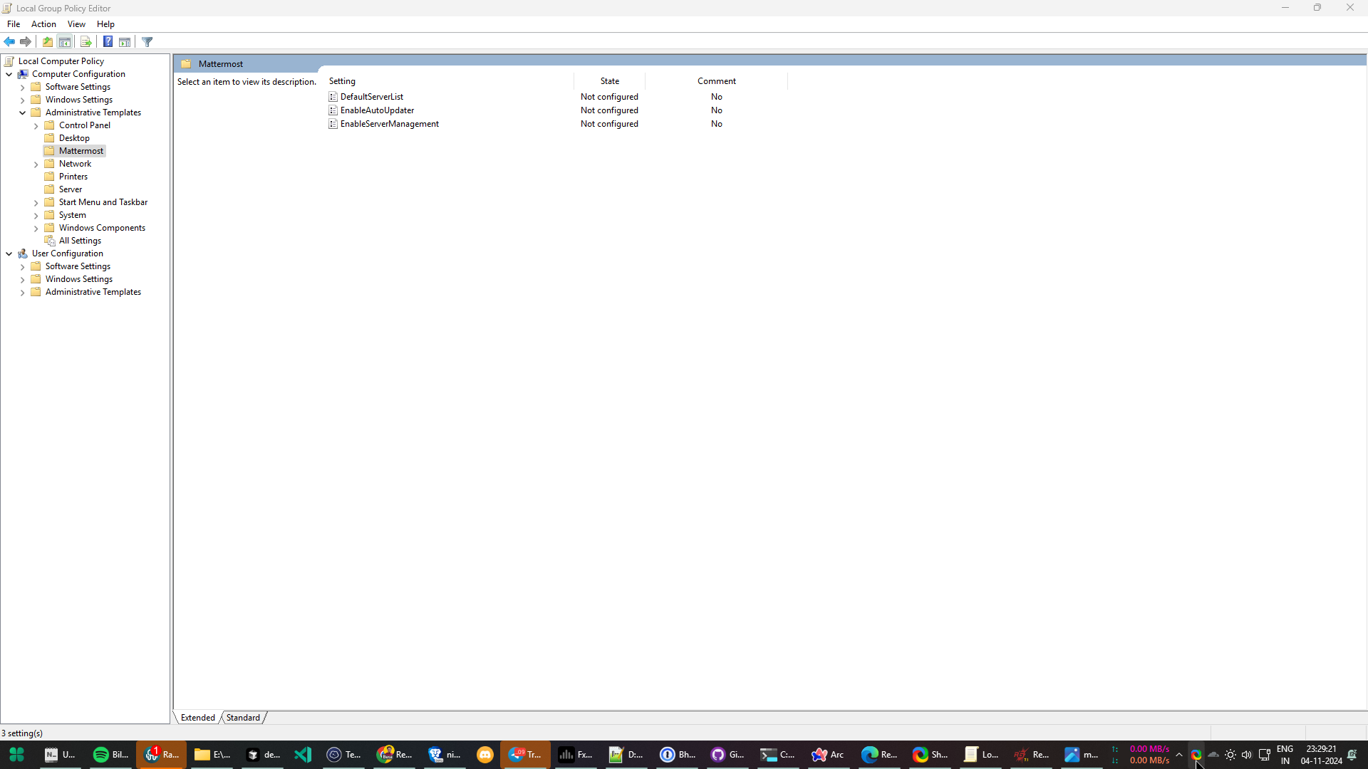 Edit group policy 창에서 Local Computer Policy > Computer Configuration > Administrative Templates > Mattermost로 이동합니다. 예를 들어 앱 실행 시 표시될 하나 이상의 기본 서버를 설정하려면 DefaultServerList를 더블클릭하여 시작합니다.